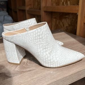 Steve Madden White Croc-Embossed Mules